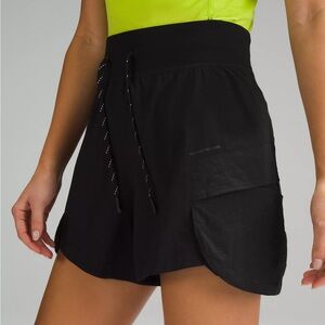 NWOT Lululemon WovenAir High-Rise Hiking Short